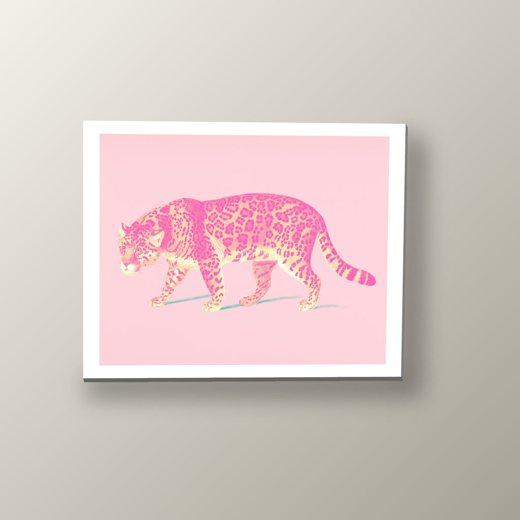 Leopardo Dorado en Rosa | Cuadro decorativo de Monkey Canvas