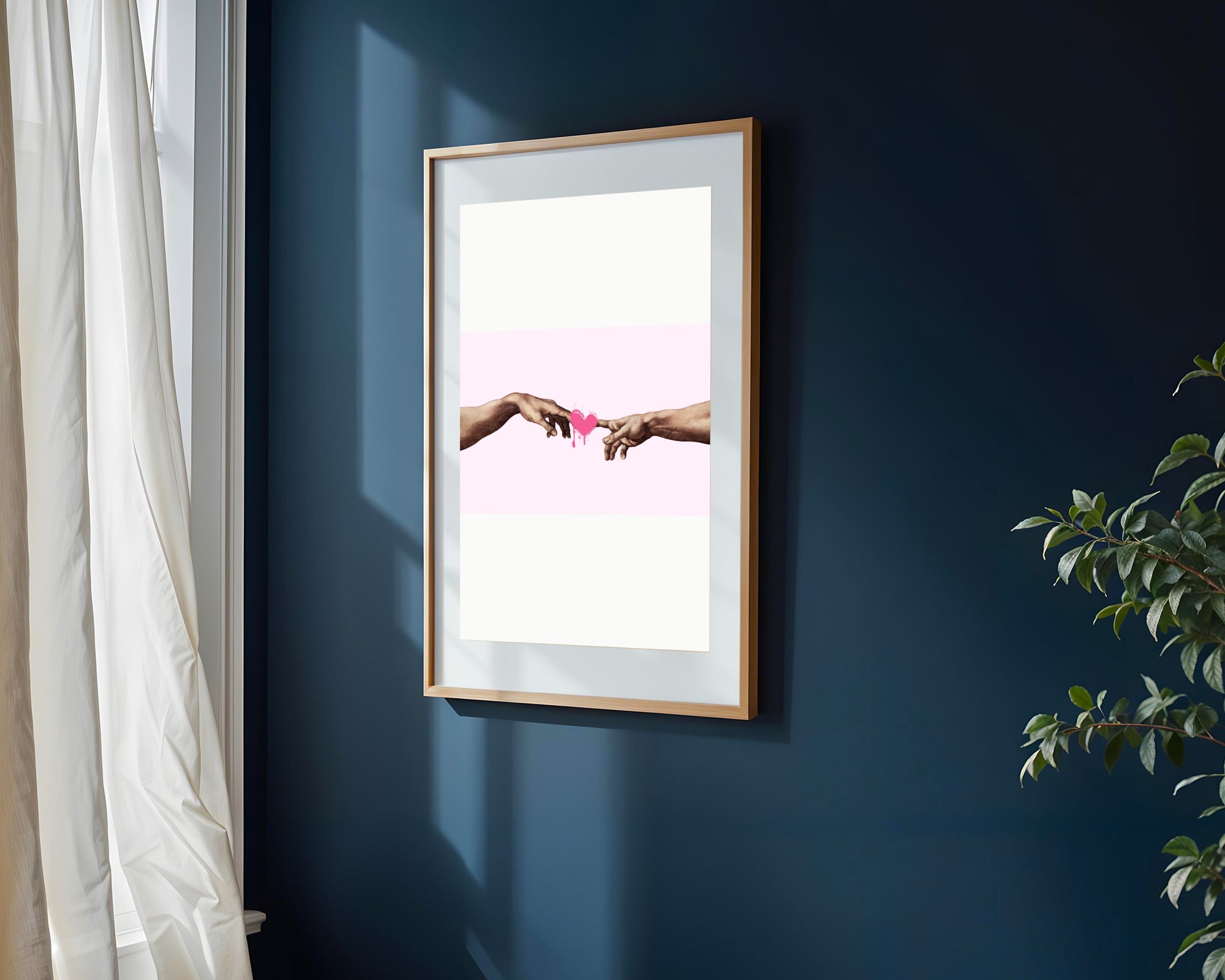 Corazón entre Manos | Cuadro decorativo de Monkey Canvas
