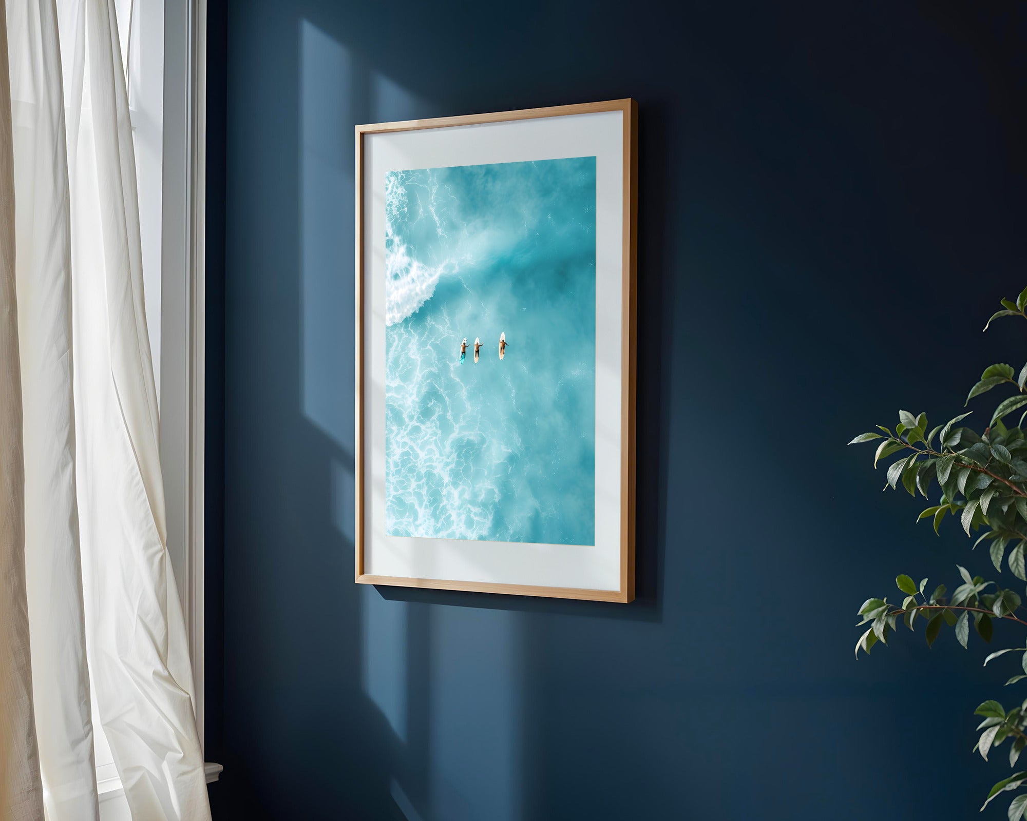 Trío en Aguas Turquesas | Cuadro decorativo de Monkey Canvas