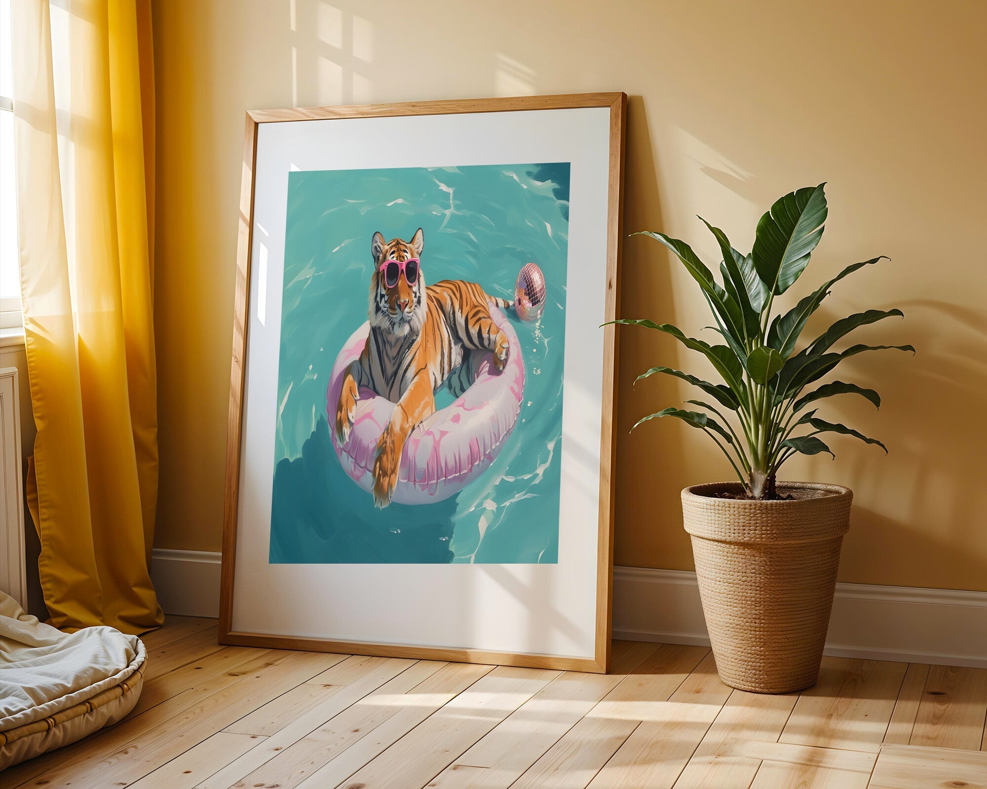 Tigre de Vacaciones en la Alberca | Cuadro decorativo de Monkey Canvas