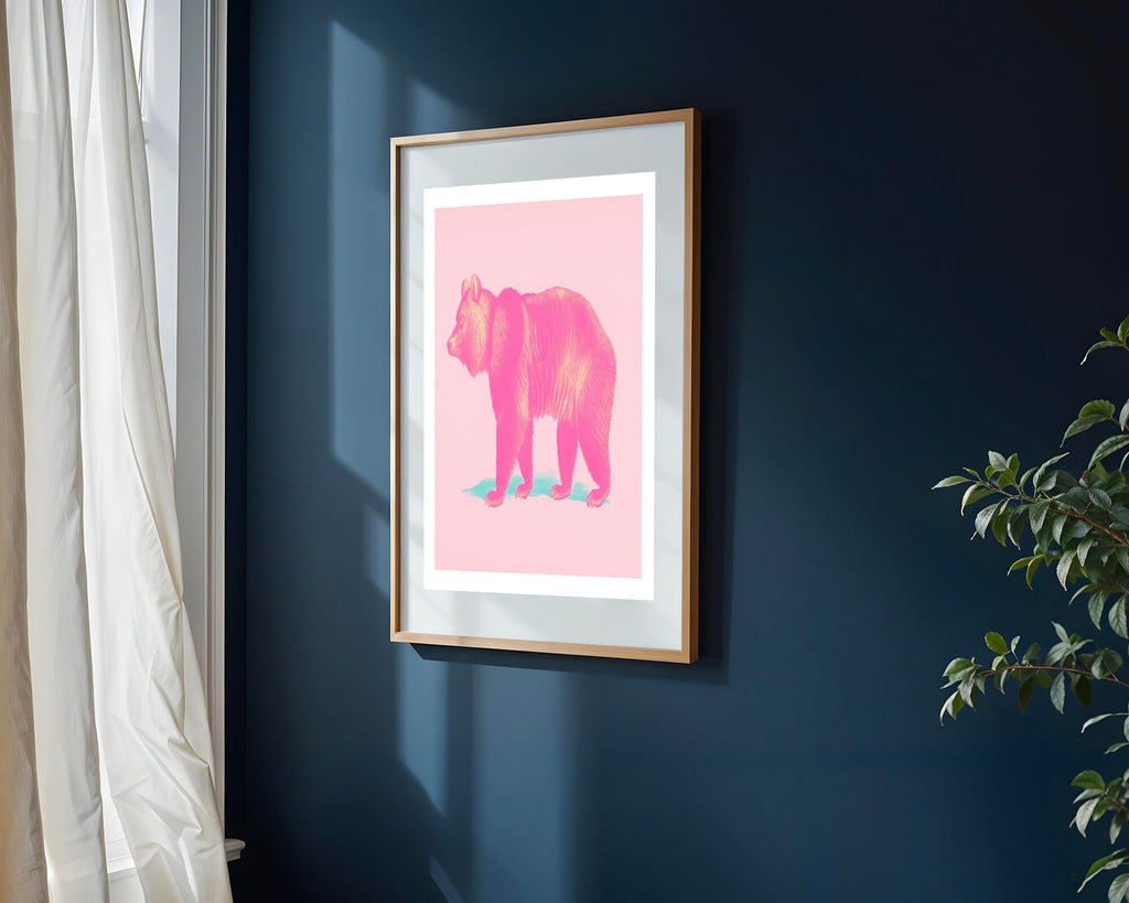 Oso Dorado en Rosa | Cuadro decorativo de Monkey Canvas