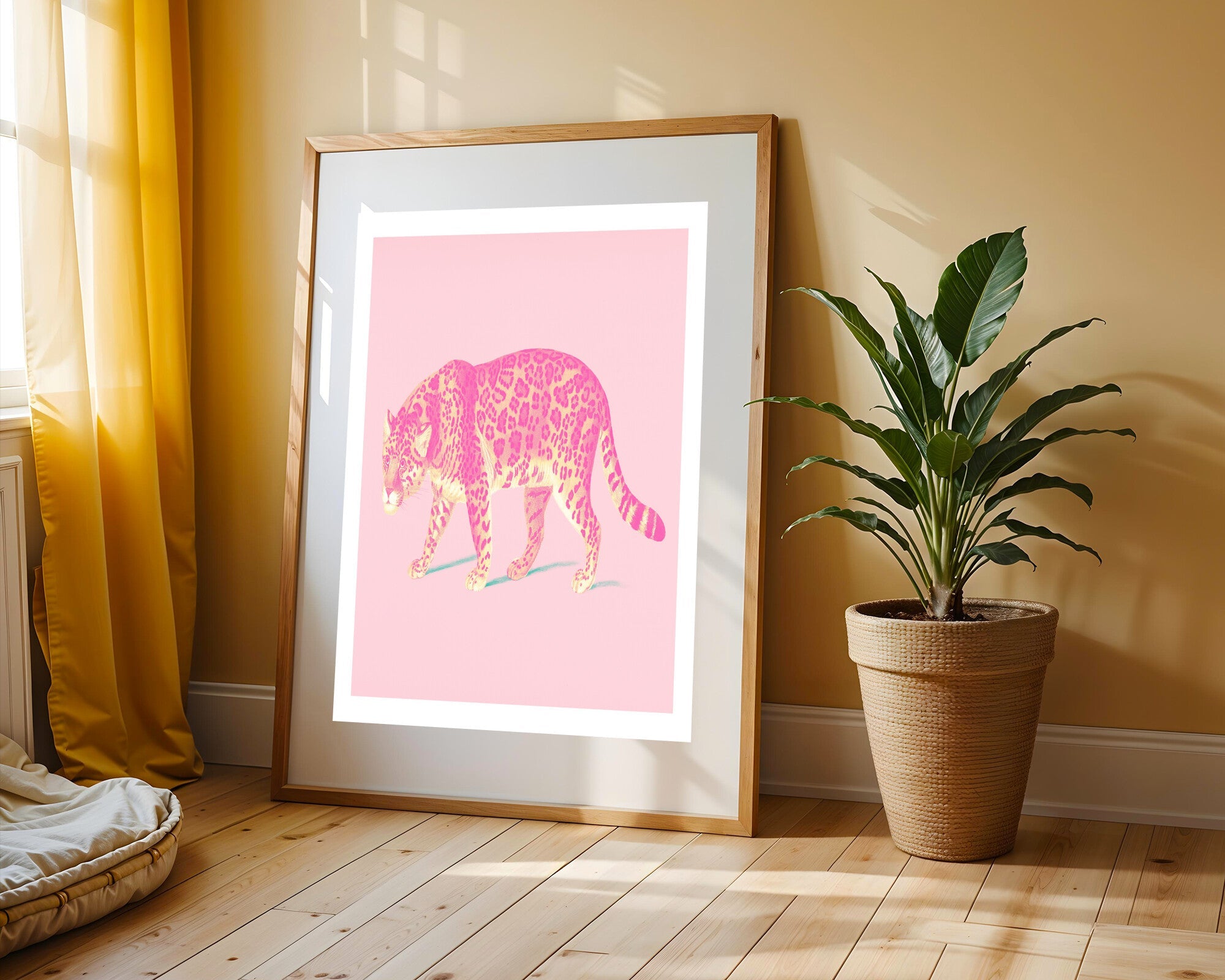 Leopardo Dorado en Rosa | Cuadro decorativo de Monkey Canvas