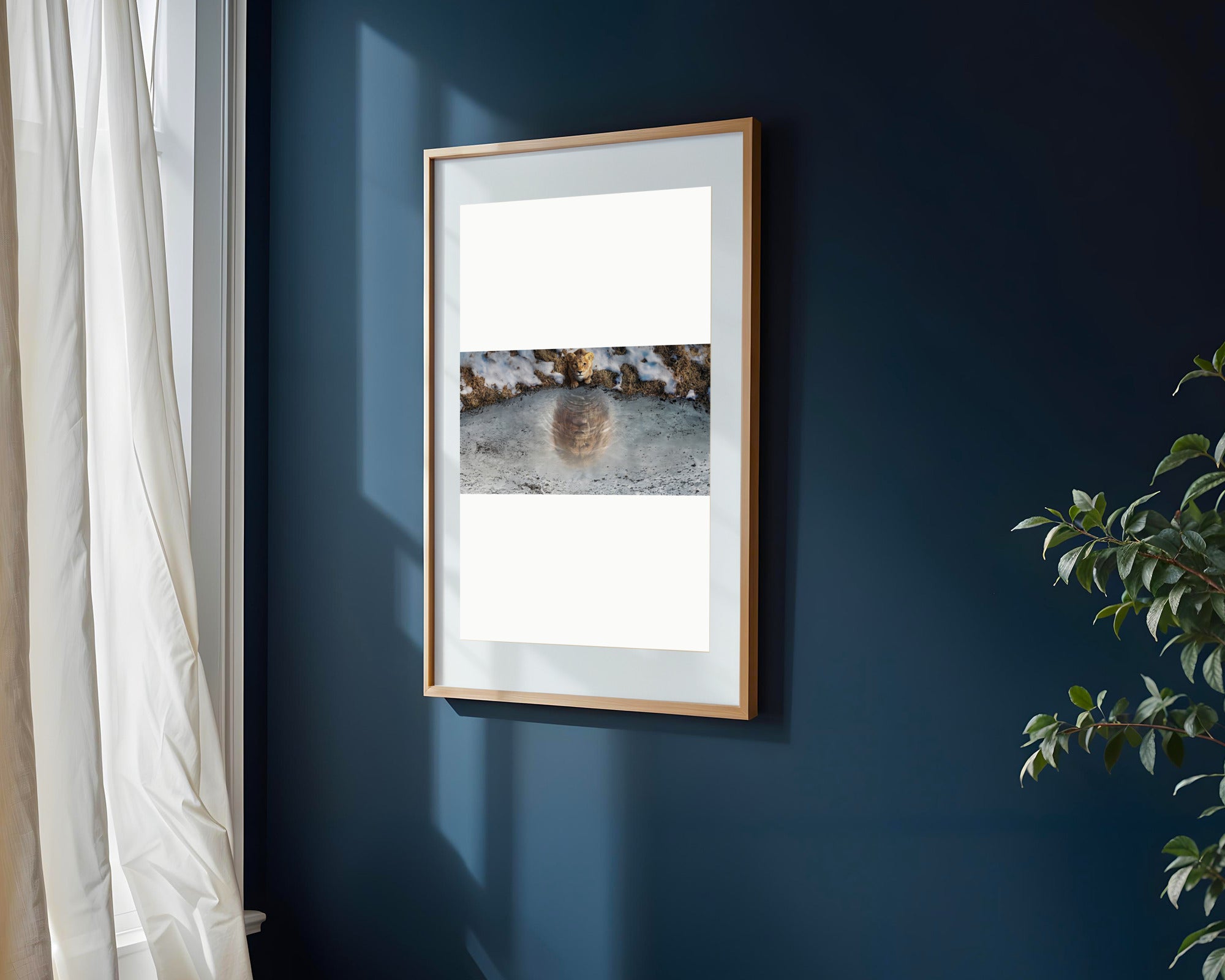 Cachorro de Leon y su Reflejo | Cuadro decorativo de Monkey Canvas