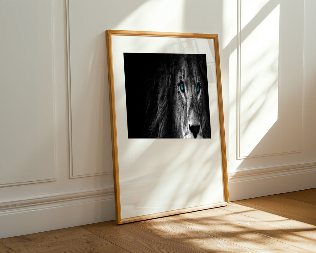 Leon Ojos Azules Intensos | Cuadro decorativo de Monkey Canvas