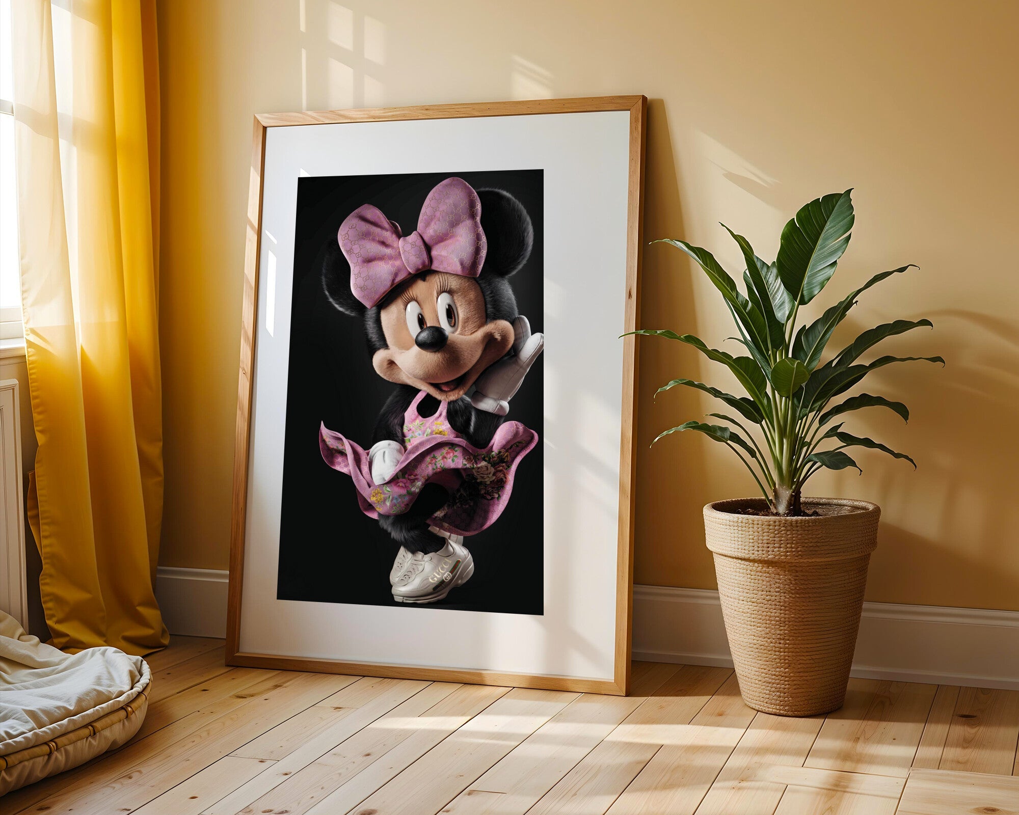 Minnie Mouse Look Gucci | Cuadro decorativo de Monkey Canvas